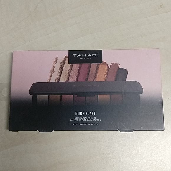 Tahari Other - TAHARI Beauty Nude Flare Eyeshadow Palette